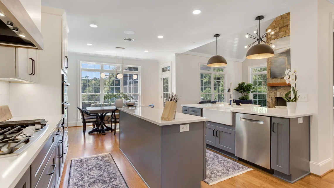 Maximize Storage and Comfort with Smart Kitchen Remodeling Ideas - Mr ...